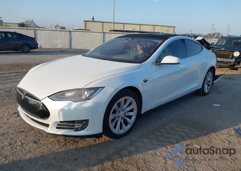 2015 Tesla Model S 70D из США, поврежденный, VIN 5YJSA1S22FF091518